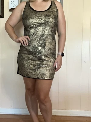 Vestido regata de malha TORY BURCH Aventurina folha dourada festa coquetel MÉDIO - Imagem 1 de 4