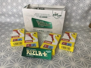 Rizla Medium X47 Thin Green Cigarette Pre-Cut Corners Rolling Papers & Filters - Picture 1 of 7