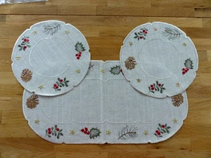 gestickte Weihnachtsdeckchen -"Plauener Stickerei" - Leinenstruktur - Auswahl - Bild 1 von 8