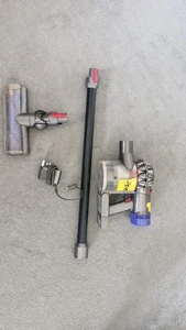 Dyson V8 Cordless Vacuum Cleaner Hoover Animal Absolute V - Picture 1 of 4