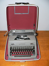 Vintage 1951 Royal Quiet De Luxe Portable Manual Typewriter w/Case & Brush