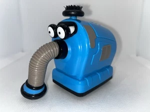 Ragdoll Teletubbies 1996 - Push Along Friction Noo-Noo juguete figura aspiradora - Imagen 1 de 9