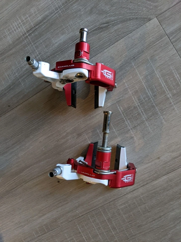 RARO Juego de frenos de llanta rojo gravedad cero Ciamillo G afinado SL pinzas carretera F/R 205 g  Foto 1 de 4