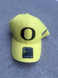 Vintage NCAA Oregon Ducks Strapback Hat Nike Dri-Fit Legacy 91 NWT - Picture 1 of 5