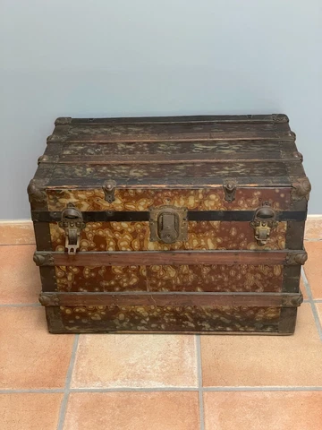 Vintage Flat Top Spot on Spot Trunk with Wood Accents 1920’s Cover