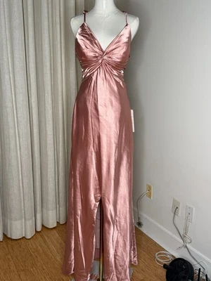 Nuevo con etiquetas Vestido Formal Satinado Rubor Halter Dama de honor Baile de graduación, TALLA 6 Foto 1 de 4