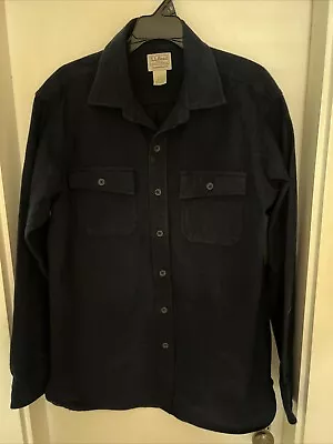 Men’s LL Bean Size M Navy Blue Long Sleeve Chamois Shirt Button Up 100% Cotton - Image 1 of 4