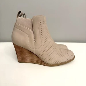 DV DOLCE VITA ANTHROPOLOGIE GERDY GRÖSSE 7,5 PERFORIERTE STIEFELETTE KEILABSATZ NEU OHNE ETIKETT - Bild 1 von 15