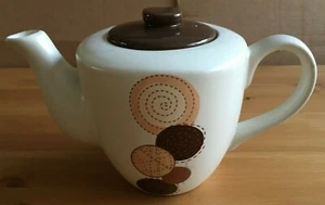RETRO DEMA DESIGNS - BRAID PATTERN TEA POT WHITE / BROWN - Picture 1 of 4
