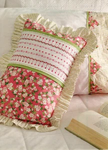 Almohada y funda de almohada princesa con volantes patrón de edredón en piezas/aplique SG - Imagen 1 de 3