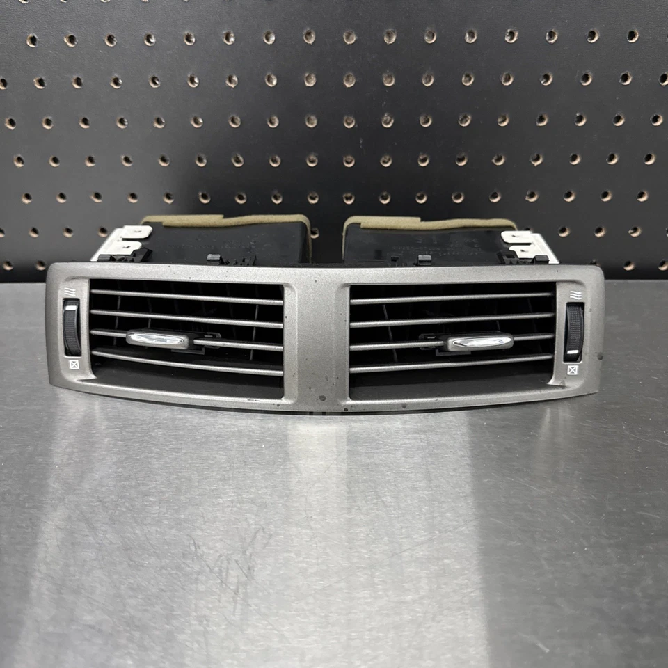 06-08 Lexus IS250 IS350 tablero central ventilación de aire calor ajuste CA panel bisel - GRIS Foto 1 de 4