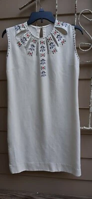 Vintage 70s Womens Dress Shift W/ Hand Embroidery At "keyholes"  Neckline 8/10?  - Image 1 of 4