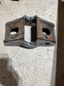 Delta 37-220 6” Long Bed Jointer Center Housing - Picture 1 of 4