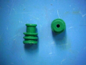 QSR  E-1644-00 Qty of 500 per Lot Green Rubber Seal - Picture 1 of 7