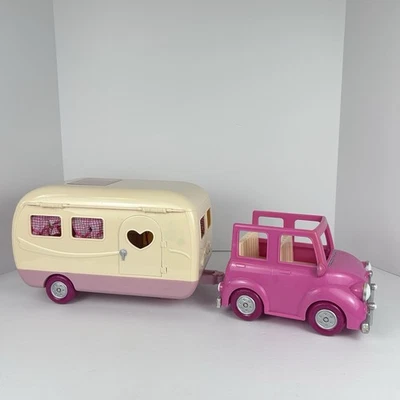 Lil Woodzeez Happy Camper Calico Critters Trailer Car Pink - Image 1 of 4