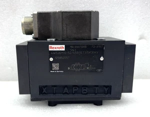 Rexroth R900730908 4WS2EM10-52/45B11ET315K31AV SERVOVENTIL NEU SCHNELLER VERSAND - Bild 1 von 9
