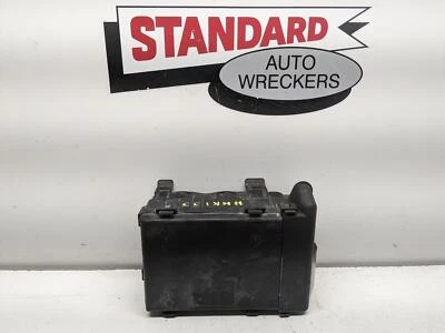 Used Fuse Box Engine fits: 2015 Chevrolet Express 3500 van w/o trailer harness G - Image 1 of 4