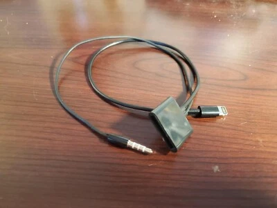 Adapter / Converter For iPhone 5 5S 6 Apple Lightning 8 Pin to 30 Pin Dock, NOS - Image 1 of 2