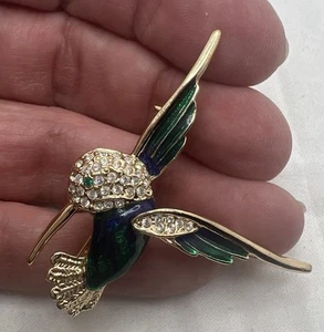 Vintage Schmuck Pin signiert Oman Kolibri blau grün Emaille goldfarben Strass - Bild 1 von 5