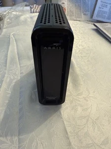 ARRIS Touchstone CM8200A DOCSIS 3.1 Ultra Fast Cable Modem - Black - Afbeelding 1 van 4