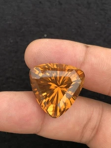 34.95 Carat Custom Trillion Cut Honey Citrine from Brazil for Jewelry - Picture 1 of 9
