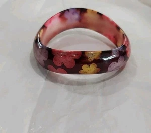 Vintage Confetti Lucite Bangle Bracelet Daisy Floral Glitter Embedded Wavy Hippi - Picture 1 of 8
