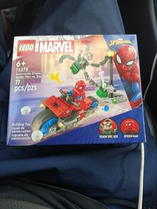 LEGO Super Heroes: Motorcycle Chase: Spider-Man Vs. Doc Ock (76275) - Picture 1 of 3