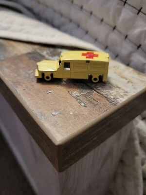 Camión ambulancia militar Daimler vintage años 50 hecho en Japón 2" de largo Foto 1 de 3