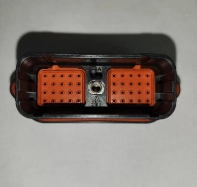 *** TE Connectivity / DEUTSCH DRC22-40PA New Lowest Price Free Shipping - Image 1 of 3