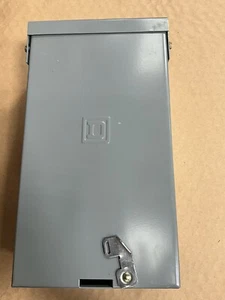 Square D 100 Amp Circuit Breaker Enclosure QO3100BNRB - Picture 1 of 5