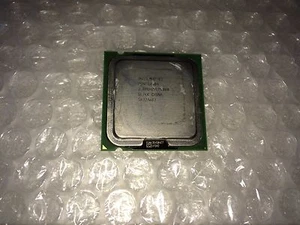 Processore Intel Pentium 4 530 SL7KK 3.00GHz 800MHz FSB 1MB L2 Socket 775 - Picture 1 of 1