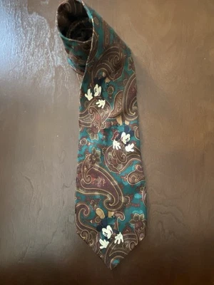 Corbata de seda vintage con estampado de cachemira verde y Mickey Mouse de Disney para hombre Foto 1 de 4