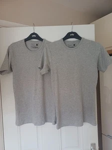 Next set of two mens thermal light grey t-shirts size small. - Picture 1 of 5