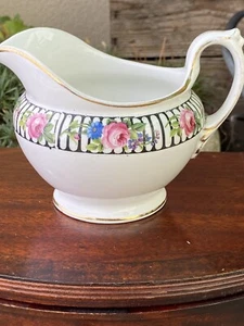 Antique Wedgwood Jug design 9449 - dates from c1905 - Picture 1 of 10