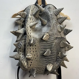 MadPax Dinosaurier Full Rucksack Reptilien Spikes grau Tasche - Bild 1 von 5