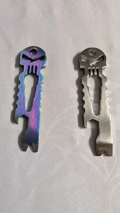 2pcs Set Punisher skull keychain - Picture 1 of 9