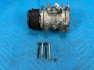 Compresor de aire acondicionado Lexus LX570 Toyota Land Cruiser con polea y pernos 2008-2020 OEM Foto 1 de 4