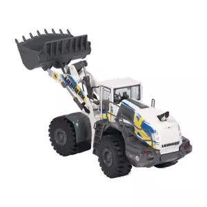 1:50 NZG LIEBHERR L586 - 4 Wheel Loader Construction Machine Diecast Model - Picture 1 of 3