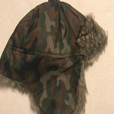 NUEVO CON ETIQUETAS ~ Sombrero de trampero camuflaje atleta para niños pequeños OSFM Foto 1 de 4