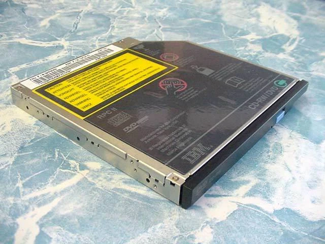 Lenovo Combo III Ultrabay 2000 22P6980 CD-RW/DVD Combo Laufwerk  - Bild 1 von 1