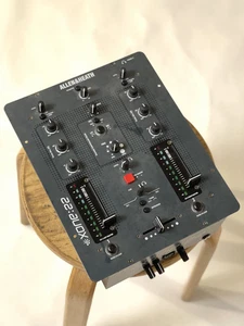 Mezclador DJ de 2 canales Allen & Heath Xone:22 - Imagen 1 de 6