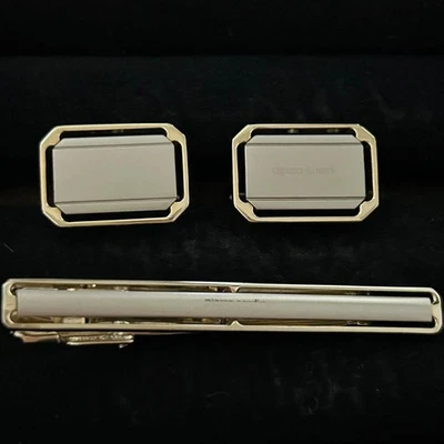Pierre Cardin Tie Pin and Cufflinks Set 0807004 yo yo - Image 1 of 4