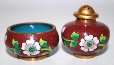 Chinese Cloisonne Enamel Open Salt Pepper Shaker White Flower over Red - Image 1 of 4