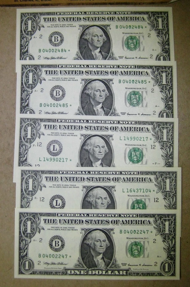 Five Crisp Uncirculated 1999 Federal Reserve $1 * STAR NOTES * - Image 1 of 1