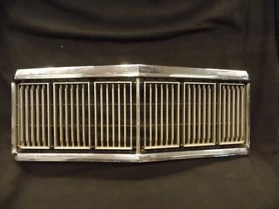 Parrilla Mercury Grand Marquis 1975-1978 D-6 MB-8150 OEM Ford cromada excelente Foto 1 de 4