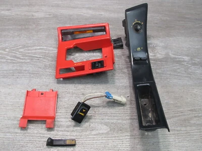 92-93 CHEVROLET CORVETTE C4 MANIJA PUERTA IZQUIERDA MOLDURA VENTANA Y ESPEJO JUEGO INTERRUPTOR OEM Foto 1 de 4