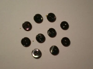 Bottoni IN Madreperla 6mm per Scarpe e Abito da Bambola Lotto Di 10 Nera - Foto 1 di 1