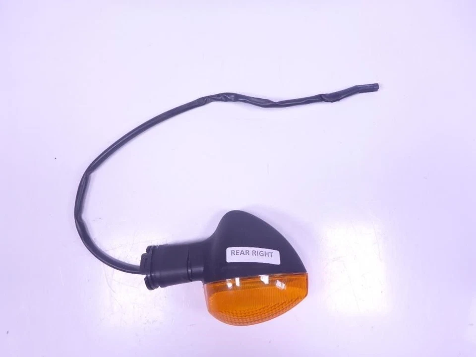 Pisca-pisca traseiro direito 15 Yamaha FZ 09 - Imagem 1 de 4