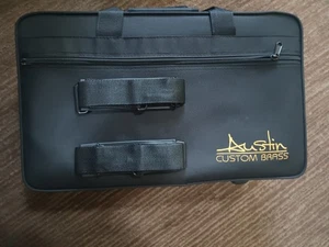 Kleiner Glockenflügelhornkoffer von ACB.  Gebraucht in sehr gutem Zustand. - Bild 1 von 4