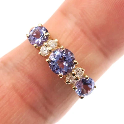 Anillo clásico de oro amarillo macizo de 14 k de 2,60 quilates con tanzanita natural y diamantes tamaño Foto 1 de 4